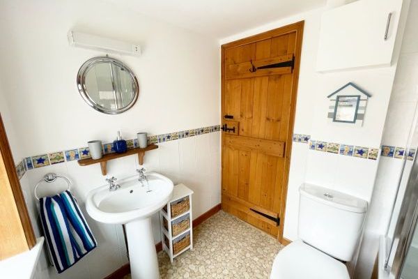 All Seasons Cottage Breaks - Chapel Cottage