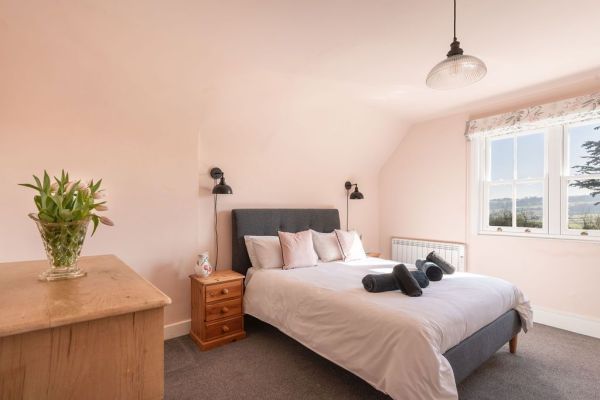 Bucknowle Lodge