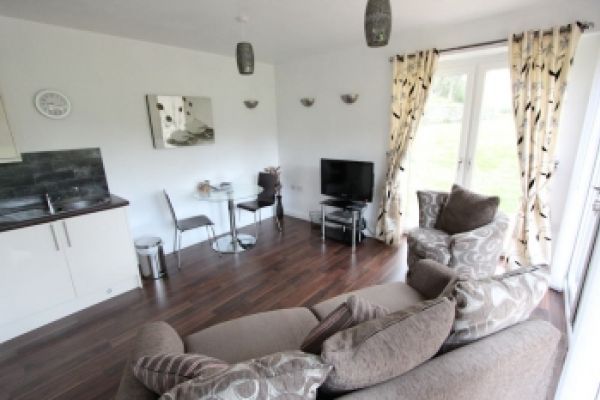 Self-catering cottage sleeps 2