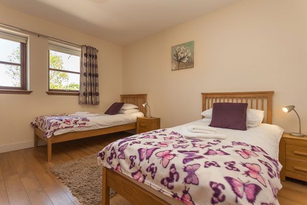 Beech Cottage Twin Bedroom