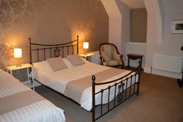 Room double and single bed