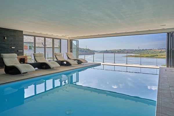 Four Ashes (Stunning Water Views)