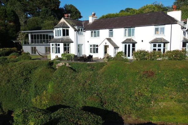 Four Ashes (Stunning Water Views)