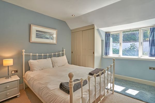 Four Ashes (Stunning Water Views)