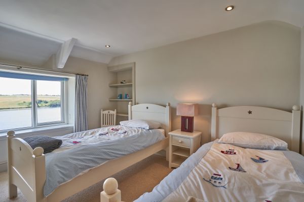 Four Ashes (Stunning Water Views)