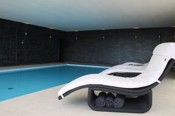 Four Ashes (Stunning Water Views)