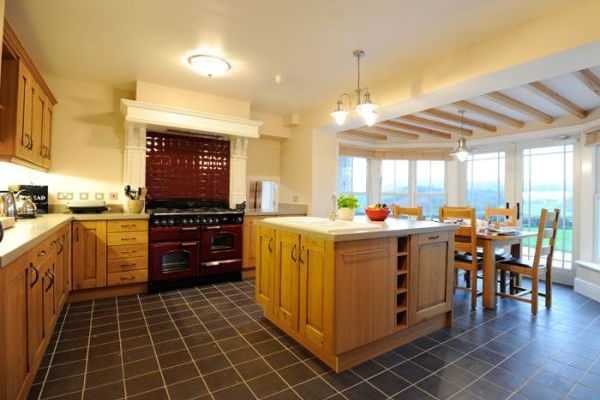 Llanlliana Coastal Retreat