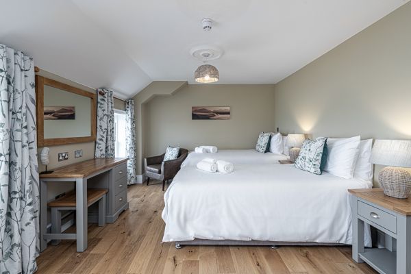 Ty Glas Beach House
