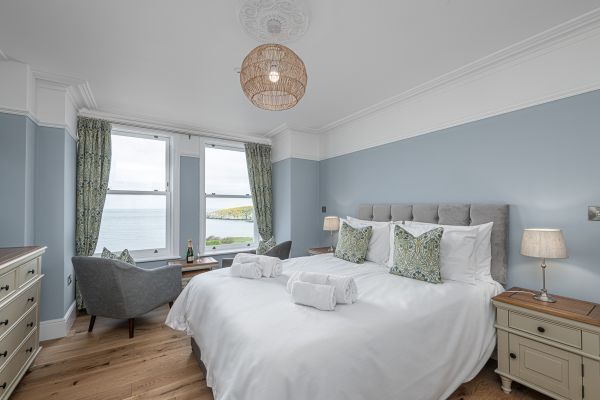Ty Glas Beach House