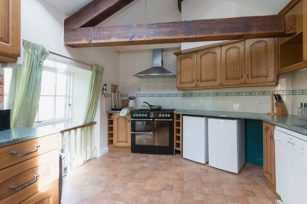 Kitchen with range cooker
