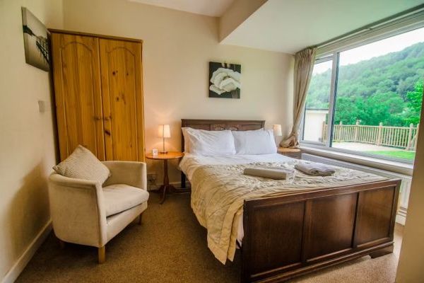Symonds Yat Lodge