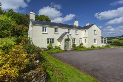 Sleeps 4 Idyllic Farmstay