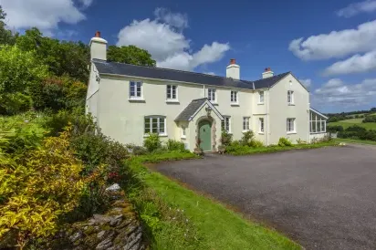 Sleeps 4 Idyllic Farmstay