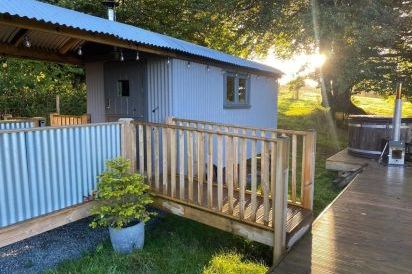 Hawkins Hideaway