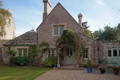 Bucknowle Lodge