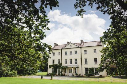 Glansevin Mansion